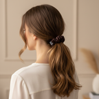 Тъмно кафяво скрънче в косата - по-малък размер